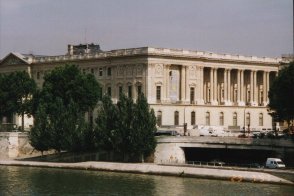 The Lourve